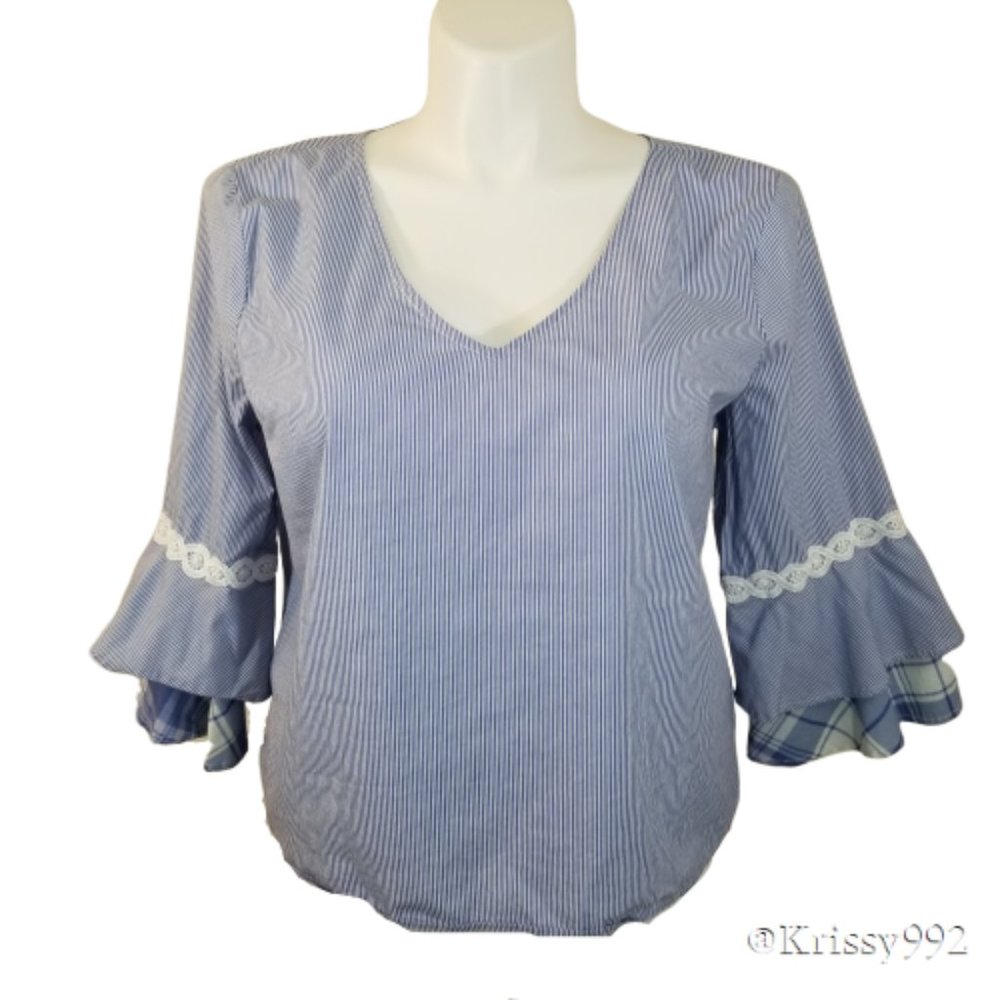 Love on a Hanger blue and white striped top XL